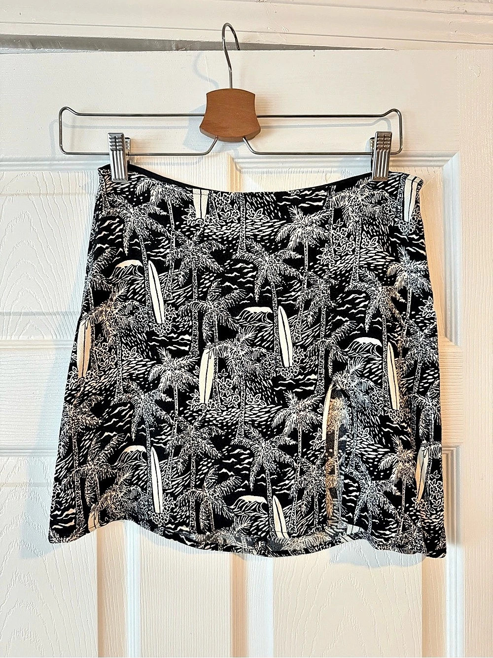 Reformation Printed Mini Skirt Black & White Size 4 Like New